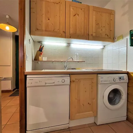 Duplex 8 Personnes Proche Pistes Et Commerces - Fr-1-651-1 Apartment